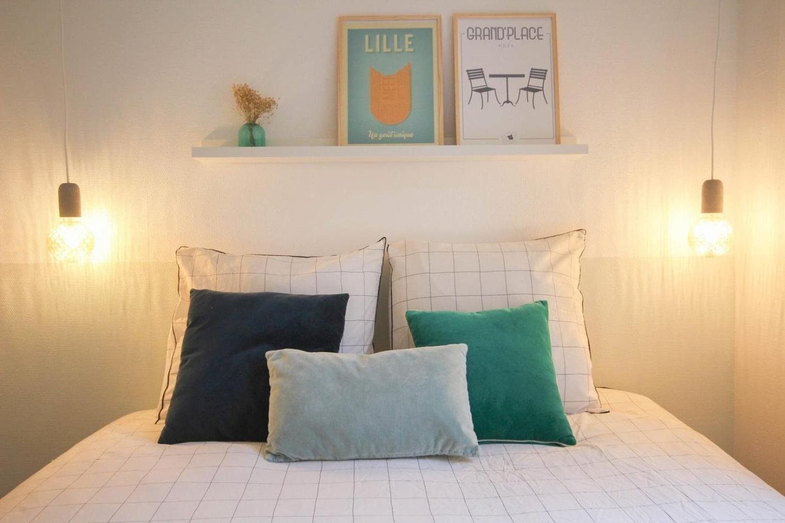 In The Heart Of Old Lille: Rue De La Monnaie Apartment Luaran gambar